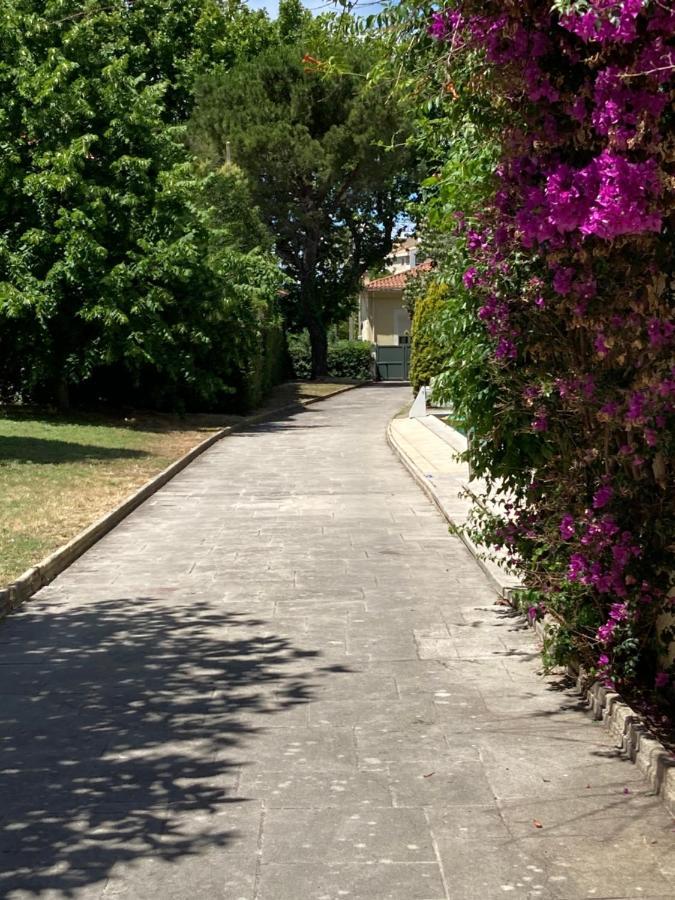 Le Garden Cocoon Istres Exterior foto