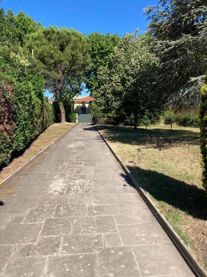 Le Garden Cocoon Istres Exterior foto